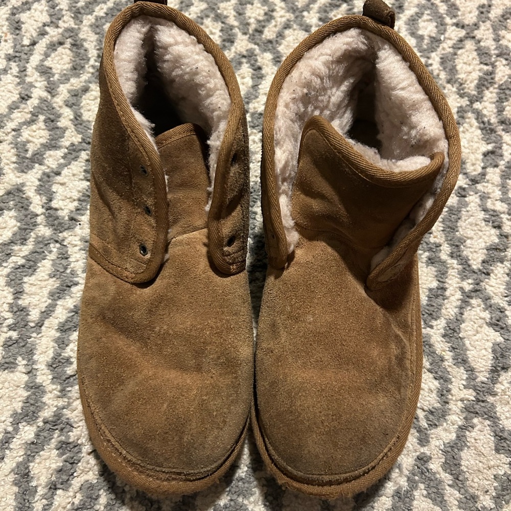 UGG Neumel Boot, Chestnut Size 6 In Men  Size 8 In Women